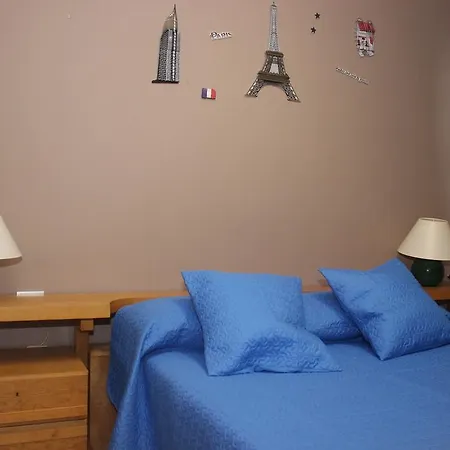 Jolie Apartments